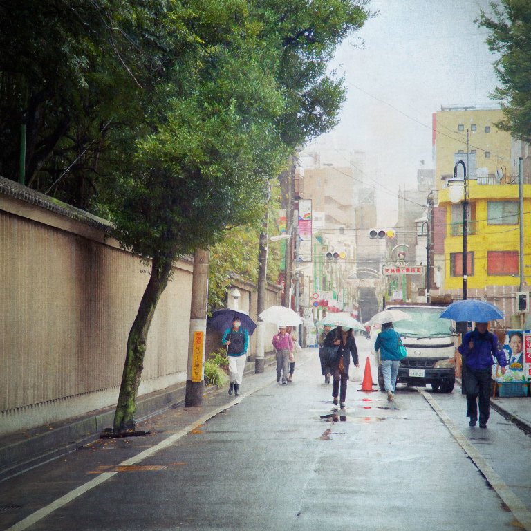 Street to Fudaten Shrine